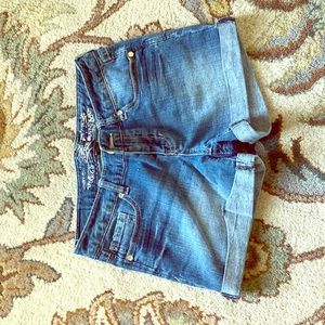 Express Women’s jean shorts size 2